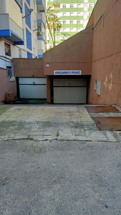 Apartamento Posidonia Free Parking カディス エクステリア 写真