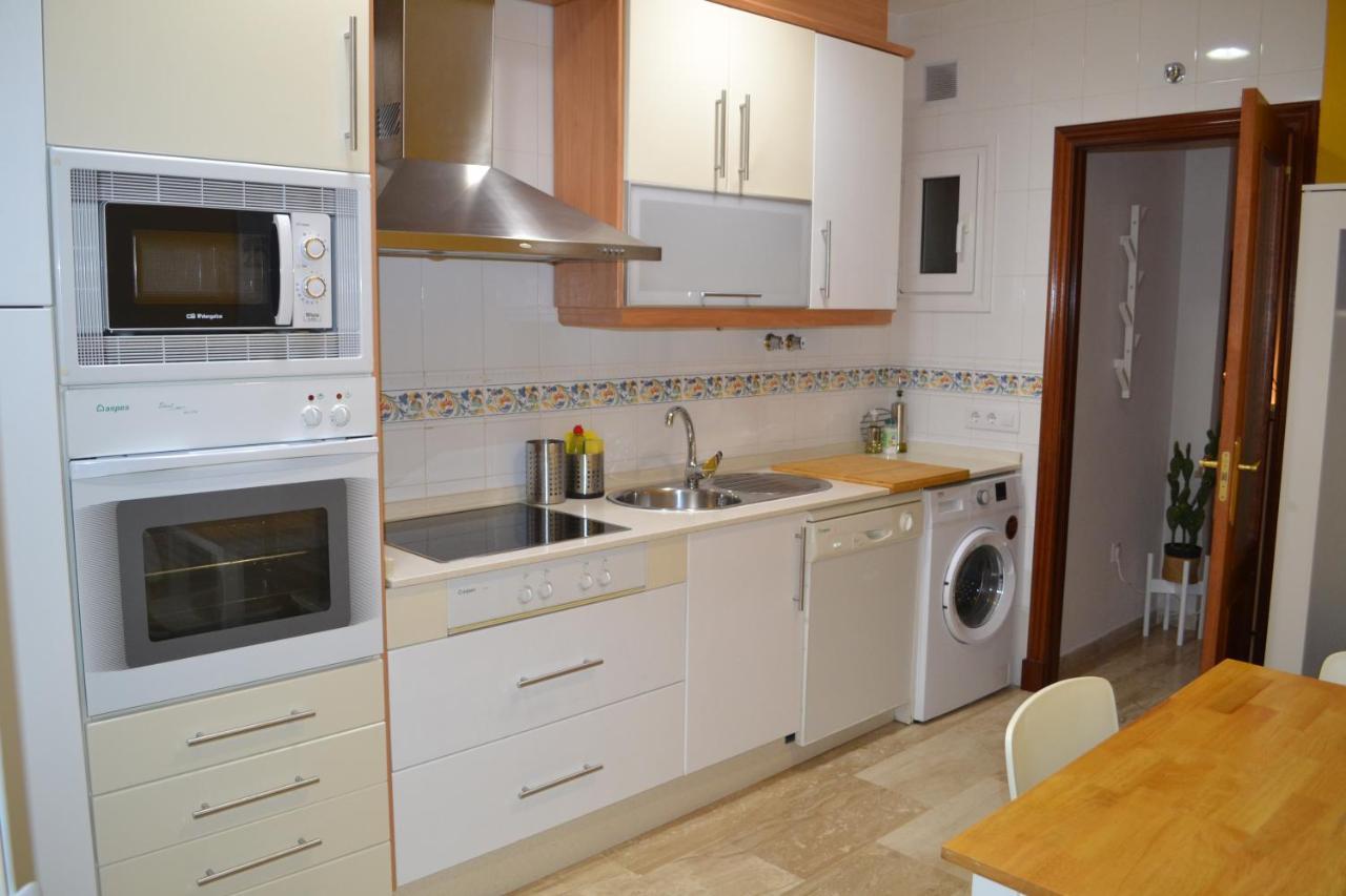 Apartamento Posidonia Free Parking カディス エクステリア 写真